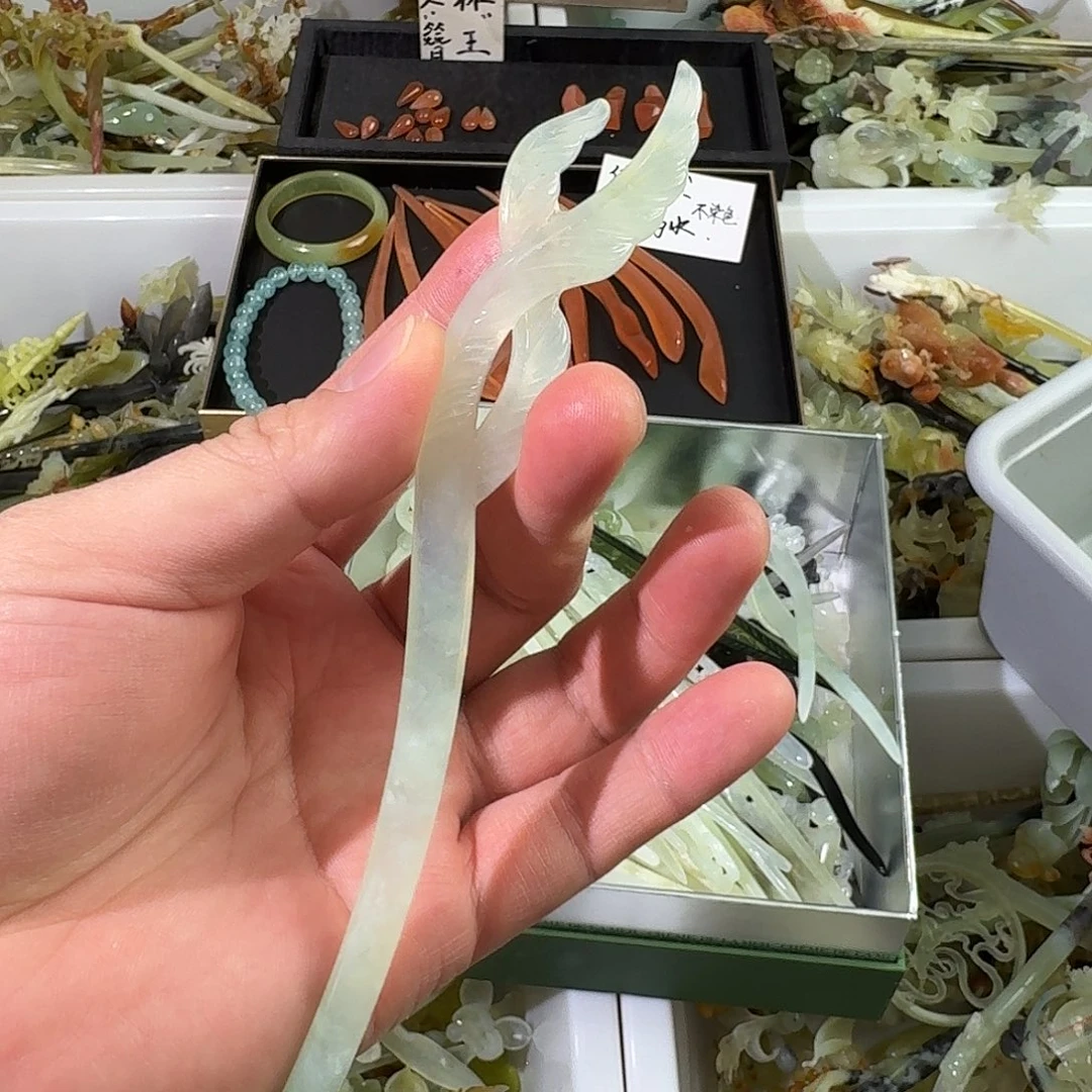 蛇纹石玉未镶嵌发饰