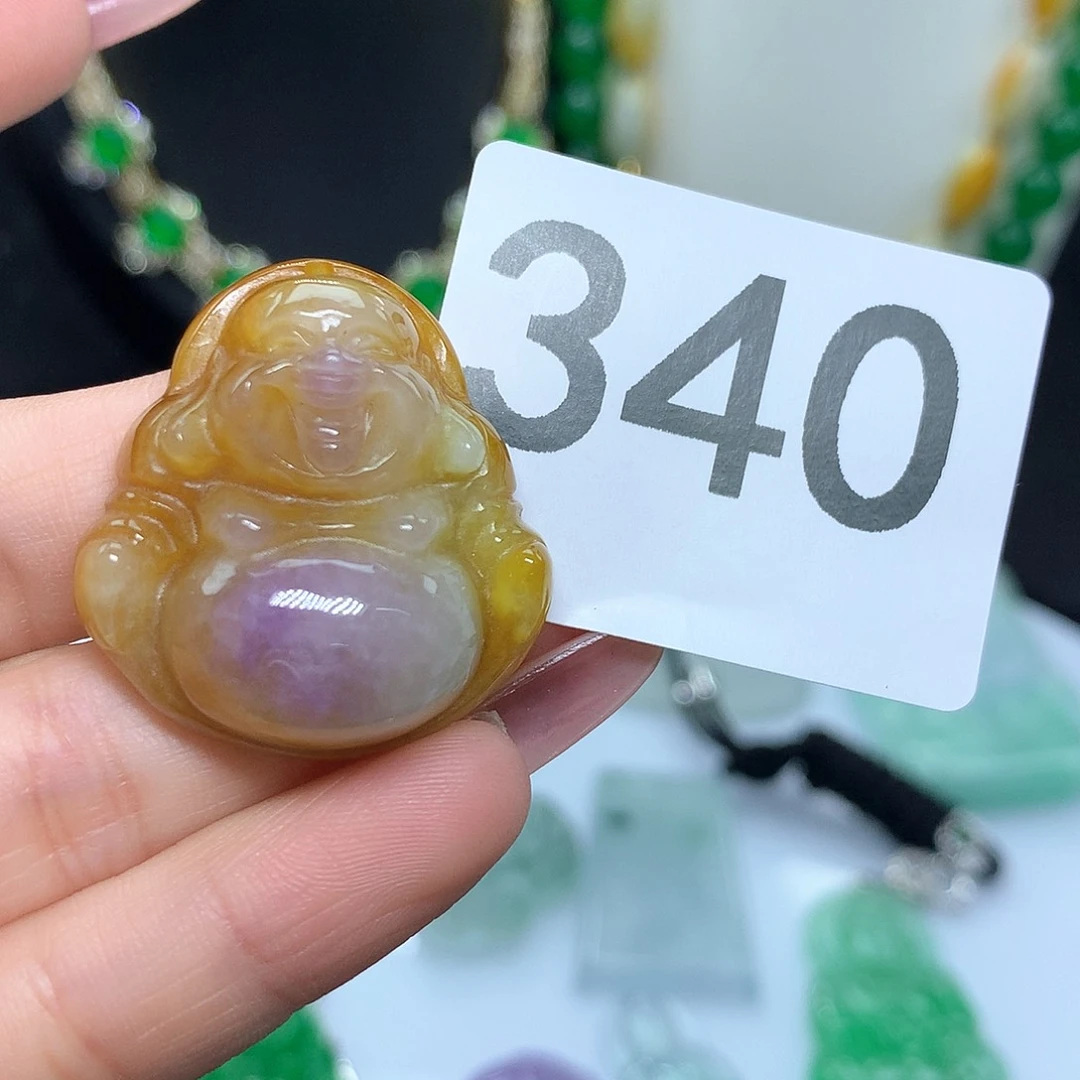 翡翠吊坠(赠链)未镶嵌