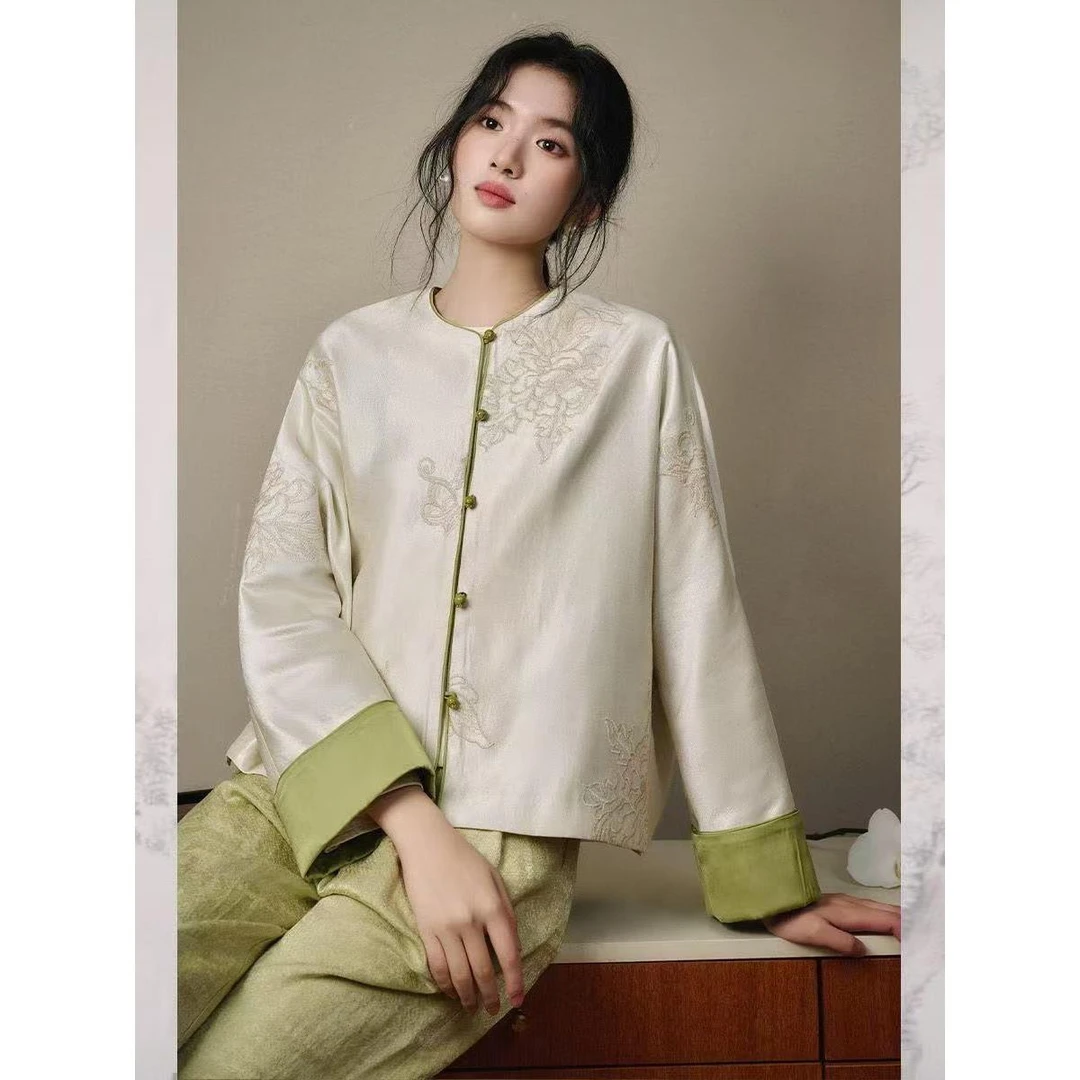 高级感时尚百搭潮流新中式圆领新款短外套设计感国风秋季外套女秋