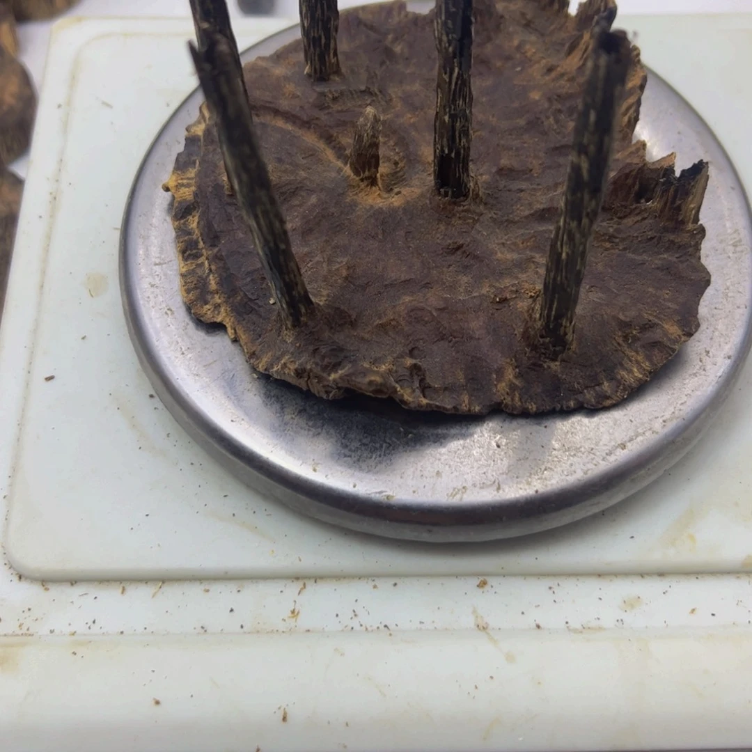 木奇楠吊树料油摆件