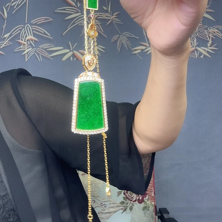 翡翠银S925镶嵌吊坠(赠链)关****）特价