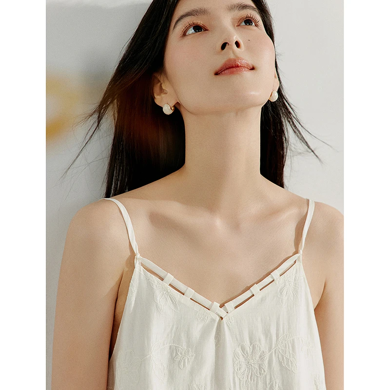 【夏日凉感】茵曼秋季复古设计感刺绣莱赛尔吊带裙度假显瘦连衣裙