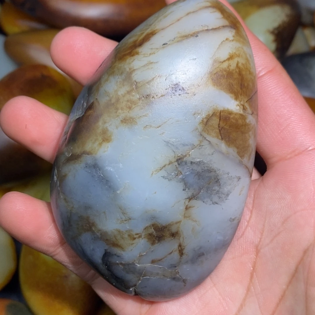 和田玉未镶嵌珠宝奇石