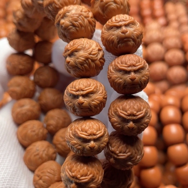 猴头核桃吊坠正斗战胜佛