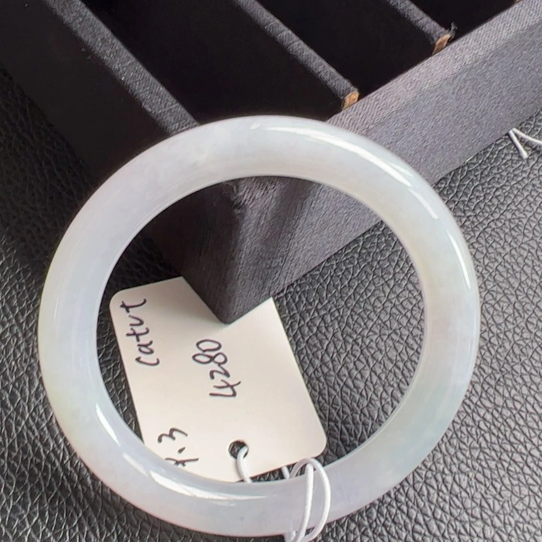 翡翠未镶嵌手镯50