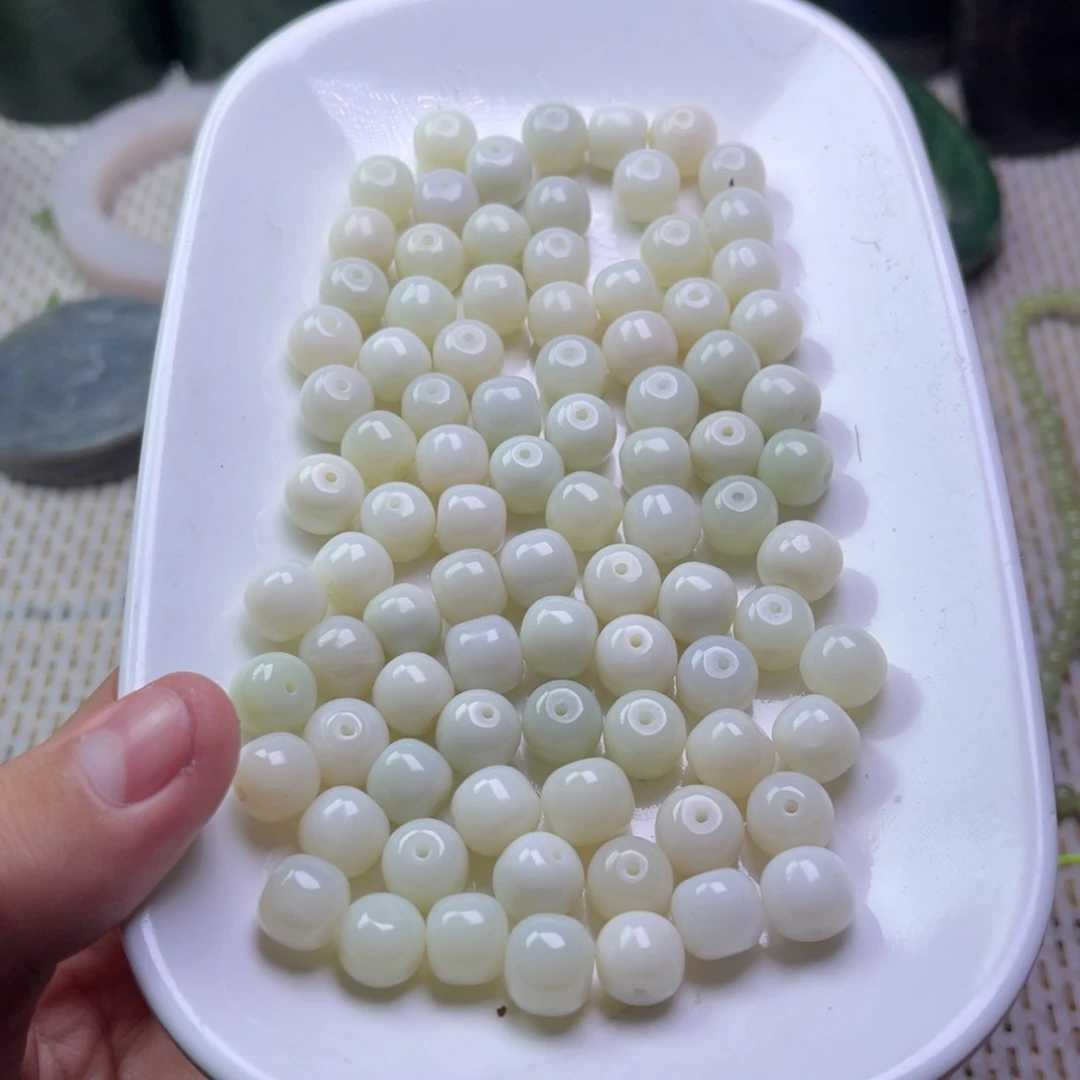 未镶嵌手镯和田玉米达老型卡8有孔