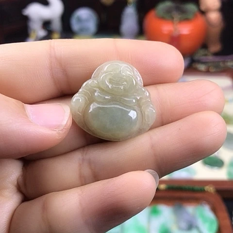 翡翠颈饰未镶嵌冰糖雪梨佛公