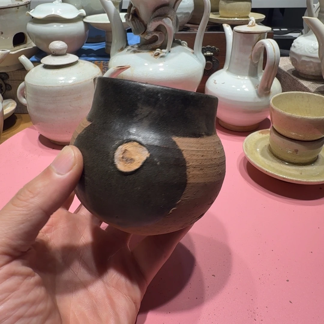 李***宝其他漂亮的小瓷瓶子