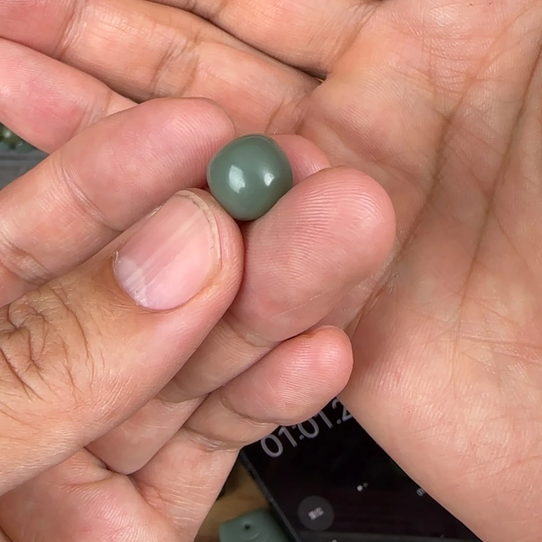 和田玉珠子未镶嵌新**档不退不换