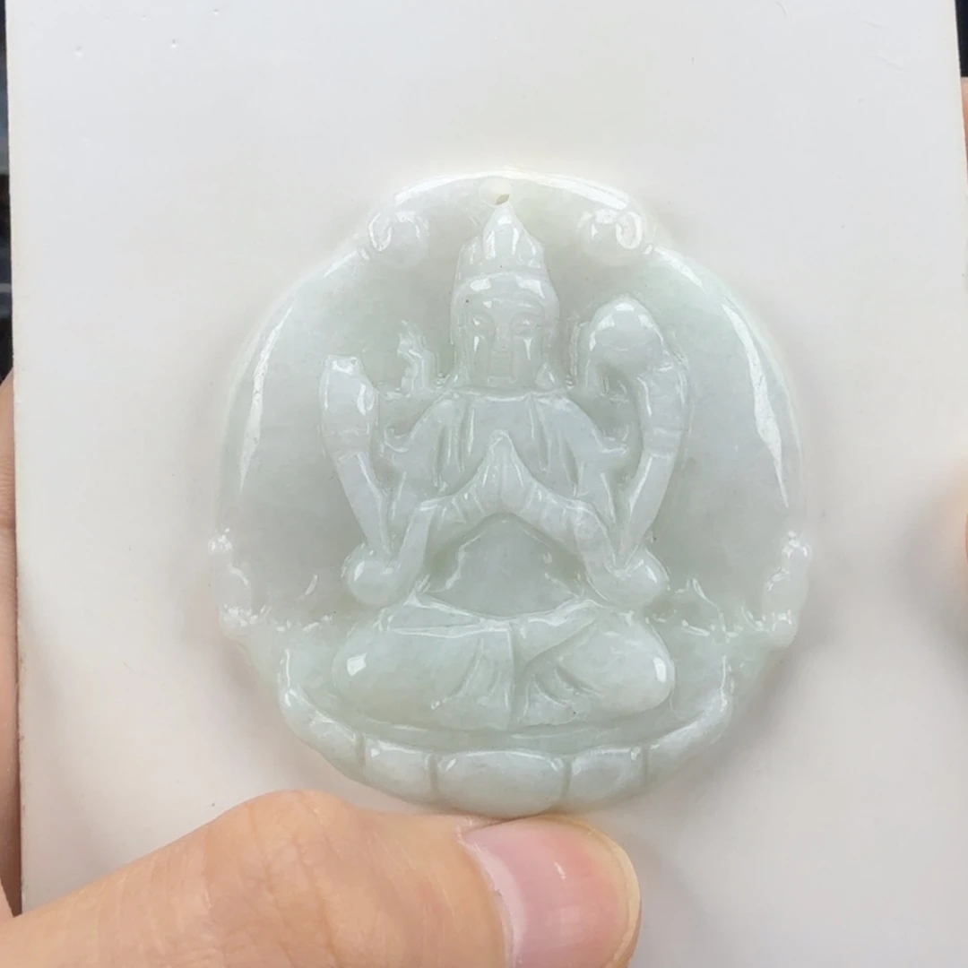 翡翠挂件未镶嵌翡翠