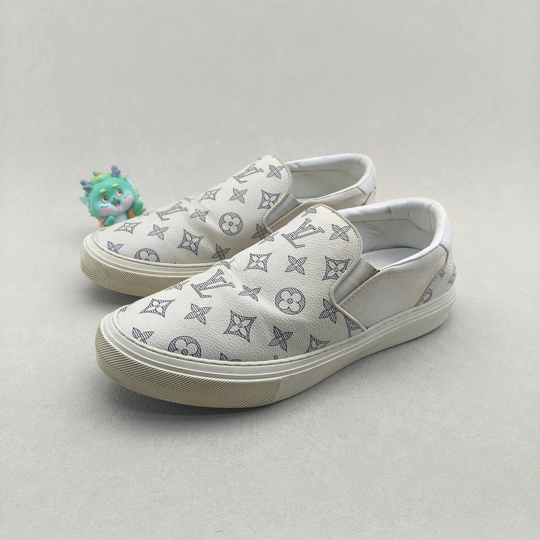 95新 LouisVuitton/路易威登 42.5码/老花满印低帮休闲一脚蹬板鞋