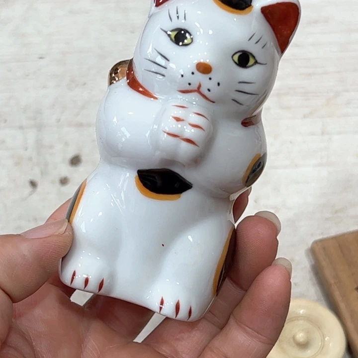 Y**u新亿阁中古杂项默认微瑕