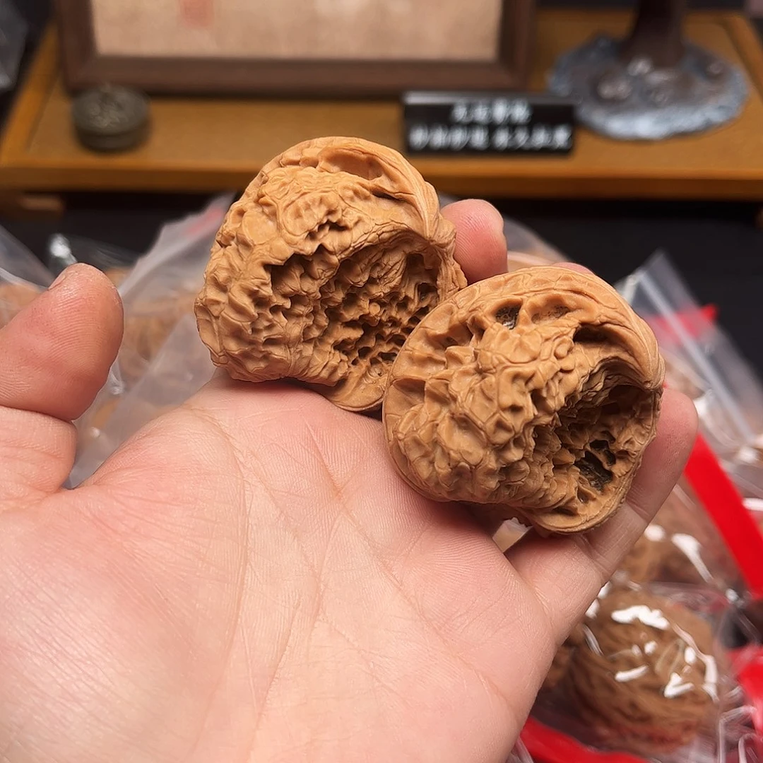 文玩核桃吊坠蛇头100