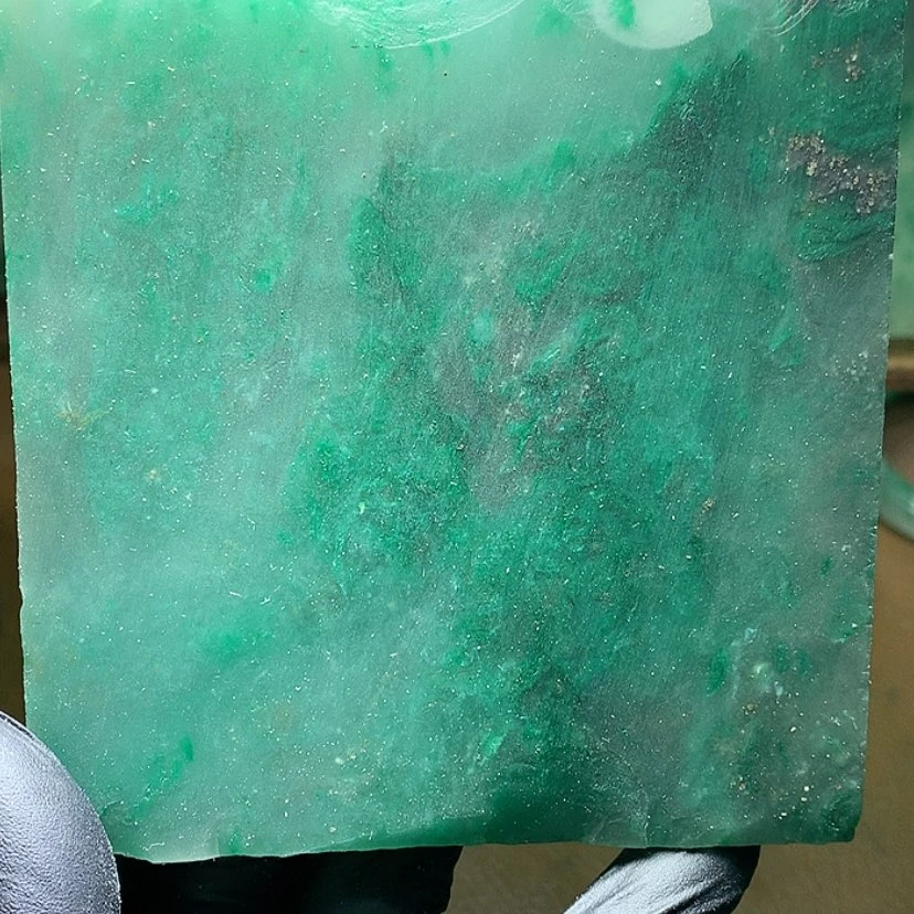 【闪购商品】定制石英质玉（非洲翠）枝*