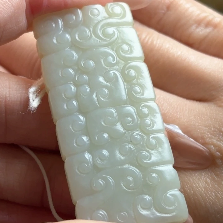 和田玉挂件未镶嵌读*看