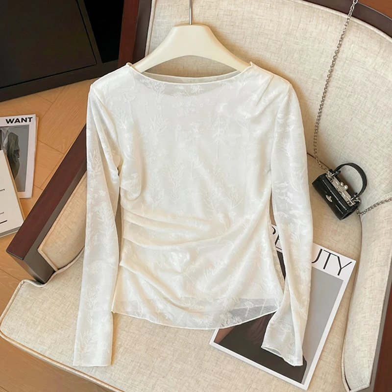 2025春秋新款圆领提花蕾丝小衫女设计感内搭修身长袖打底衫上衣潮