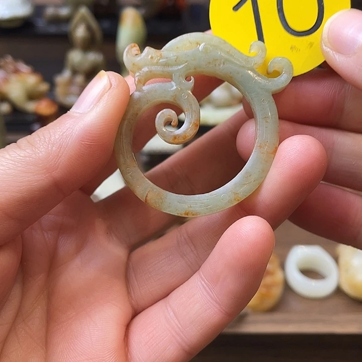 和田玉（糖玉）未镶嵌颈饰