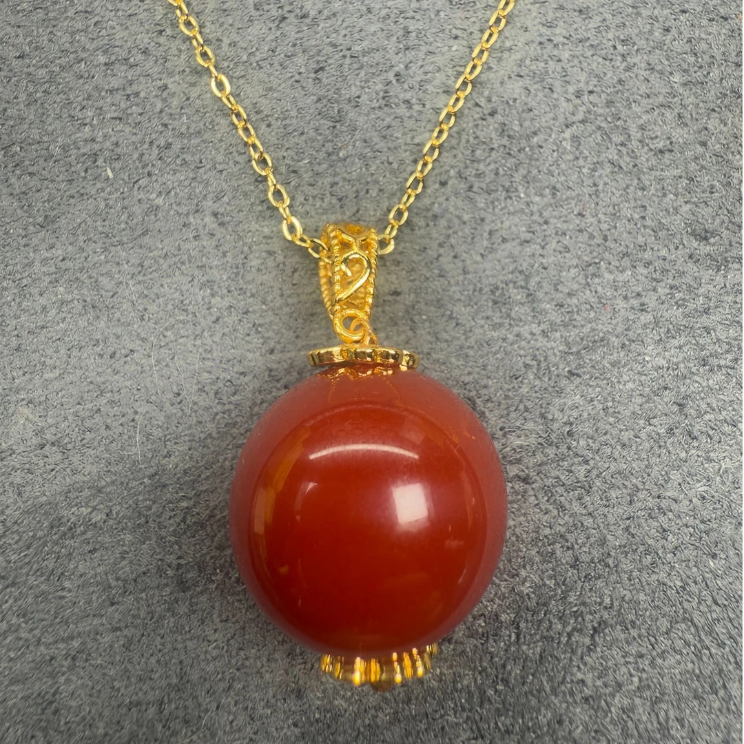 天然原矿南红玛瑙镂空樱桃红大圆珠吊坠多样性发货