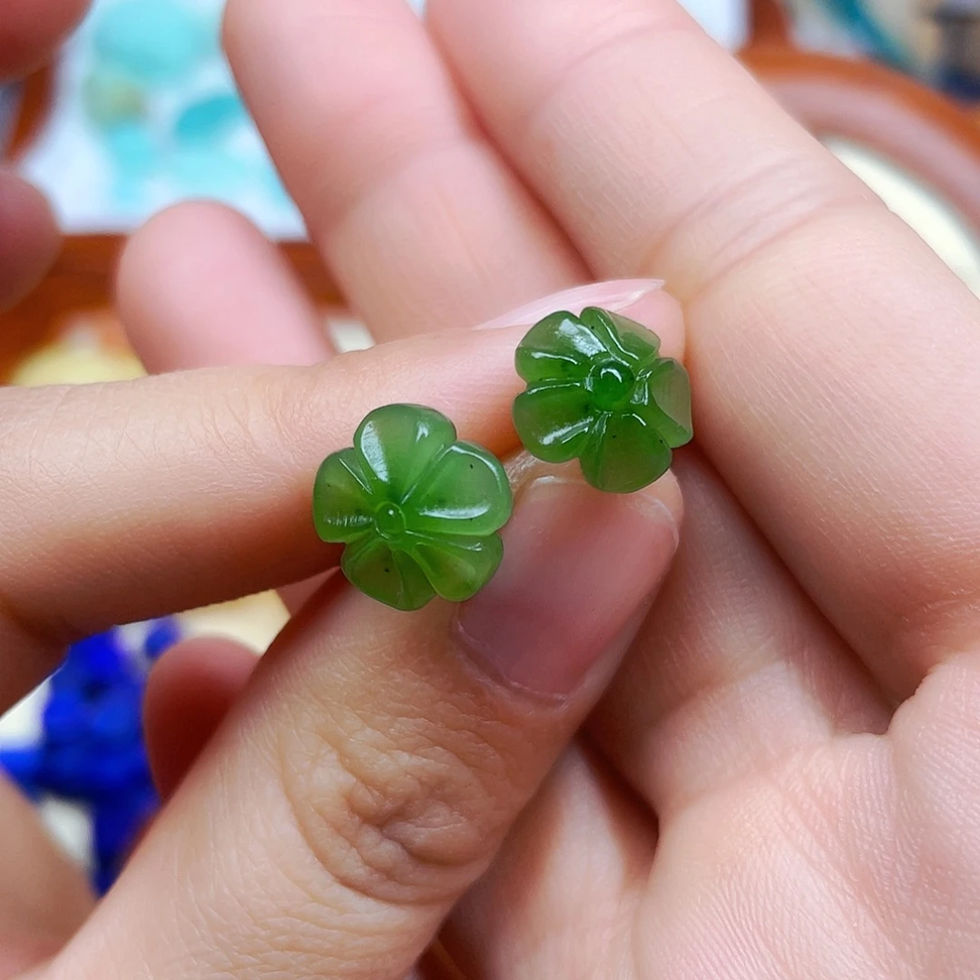 和田玉未镶嵌挂件耳饰