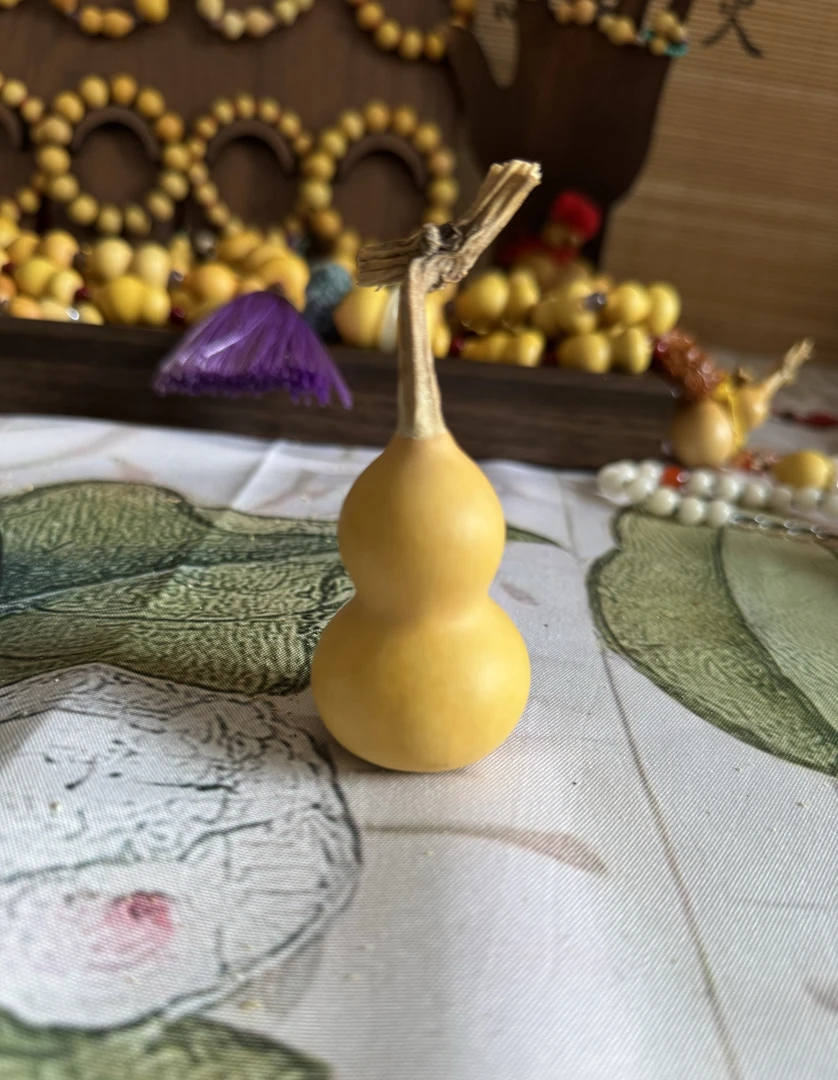 精品文玩带龙头小手捻葫芦手把件