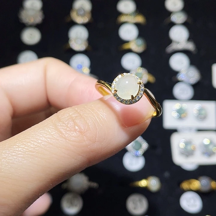 翡翠未镶嵌戒指戒指