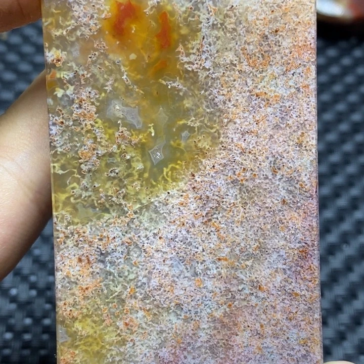 玛瑙/玉髓颈饰未镶嵌大*哥