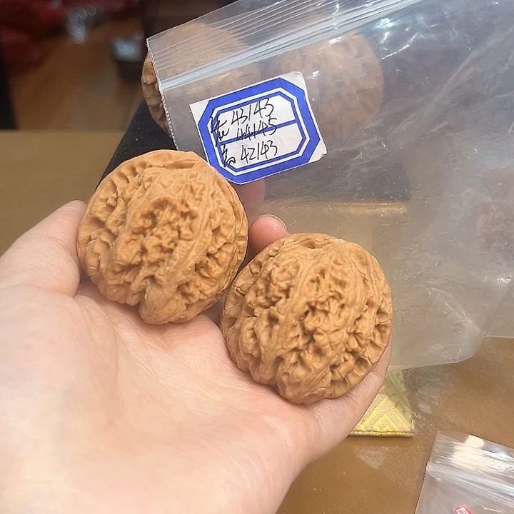 把件文玩核桃非嫁接大粗筋有修