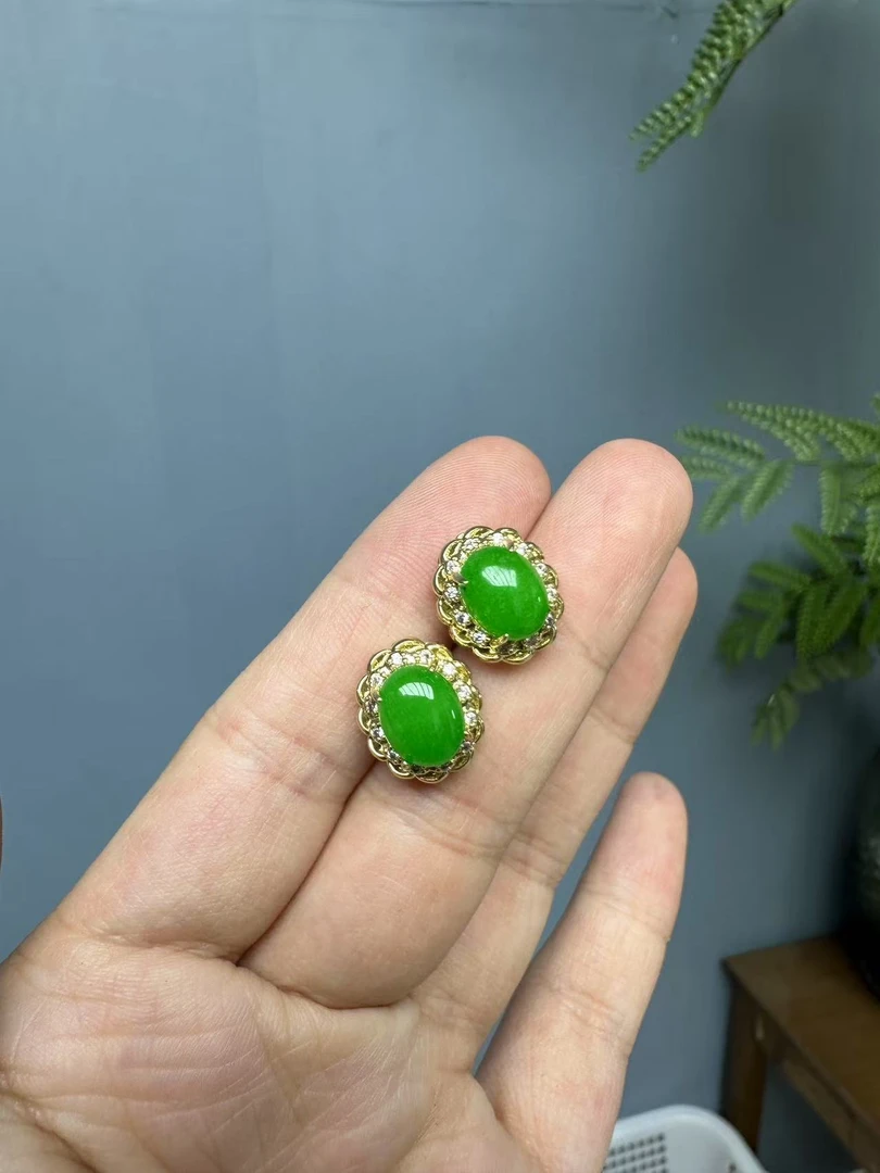 翡翠阳绿14k满钻太阳花耳针