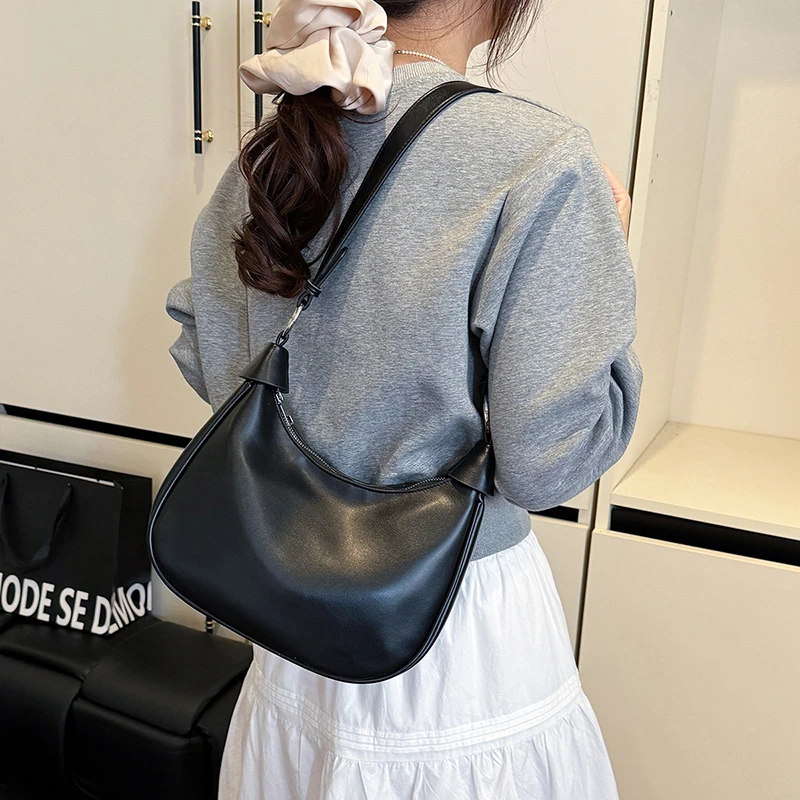 包包女包小众复古简约2025新款腋下包时尚大容量通勤百搭流行单肩