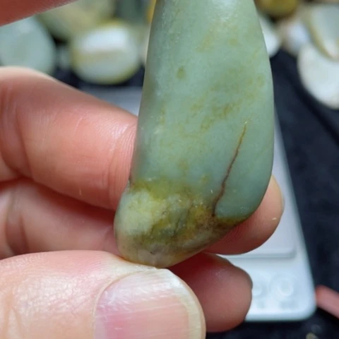 套链未镶嵌和田玉（糖玉）