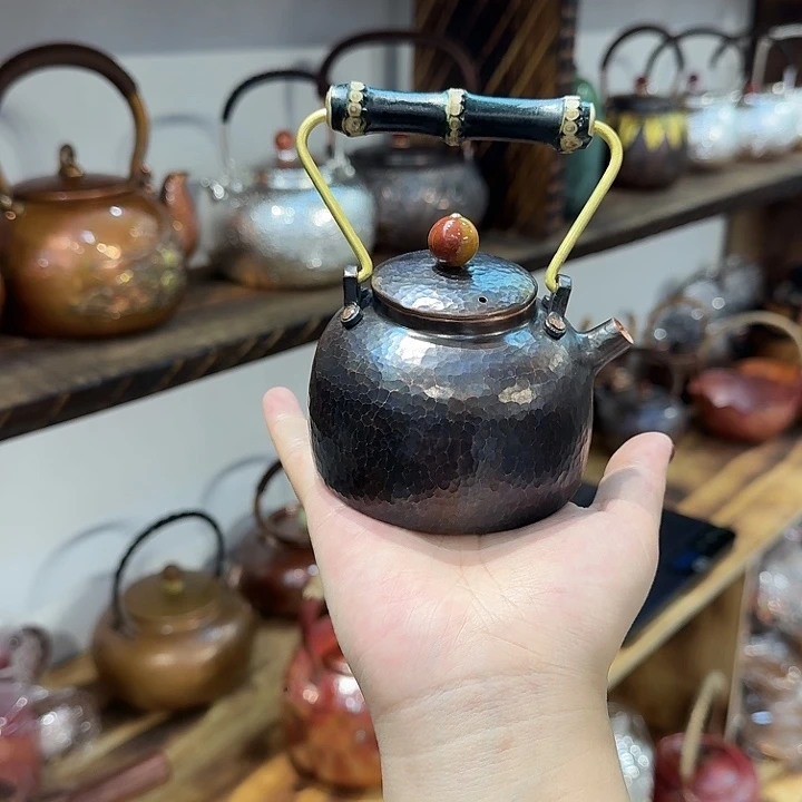 紫铜手工提梁小泡壶一个