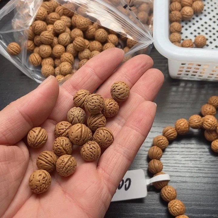 委***長桃核吊坠私人定制打孔800不退不换