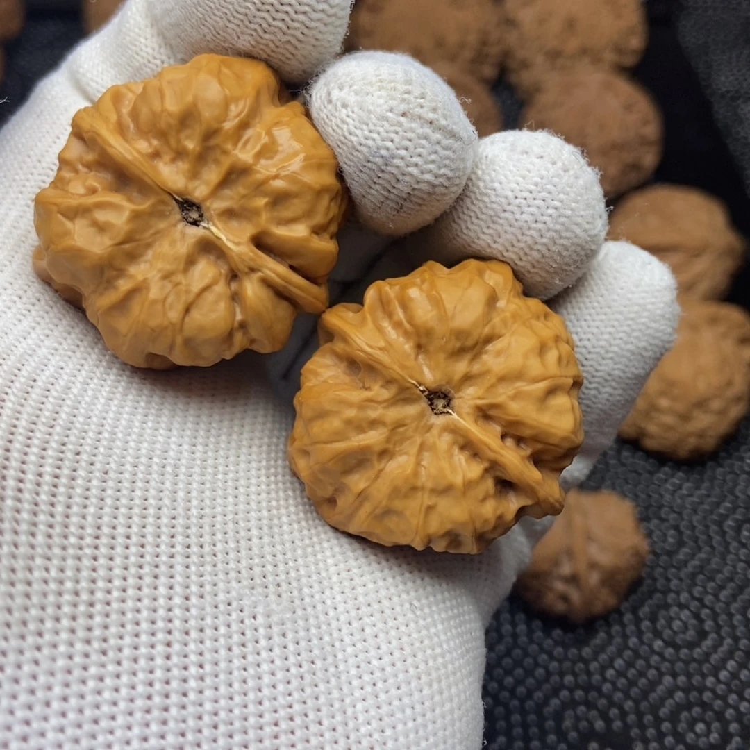 文玩核桃把件35尺蛤蟆头精修打底