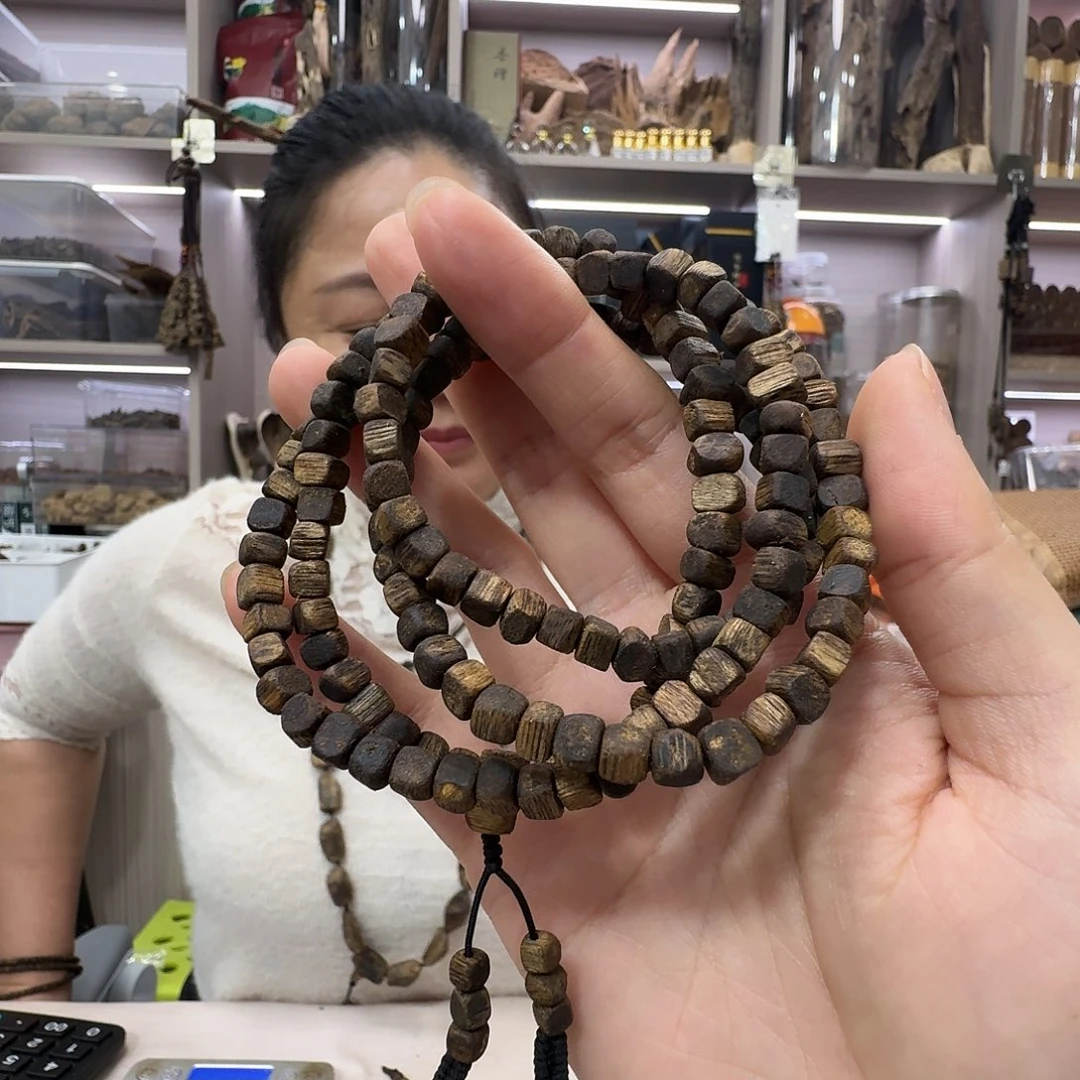 沉香沉香碎屑白棋方珠多圈 6m -12 克+多样性发一