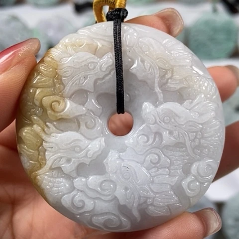 翡翠颈饰未镶嵌九龙扣两面工福利