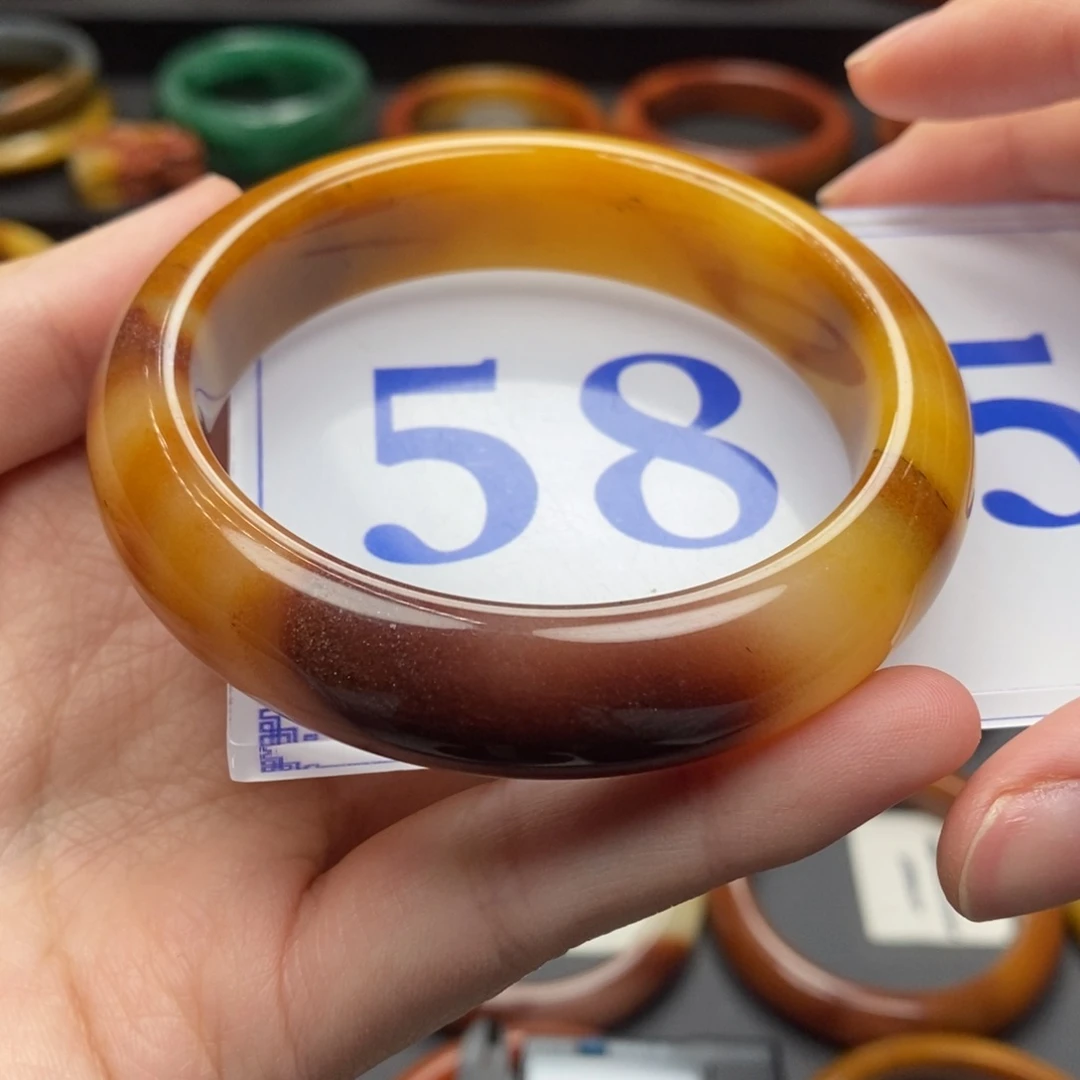 石英质玉（黄龙玉）手镯未镶嵌