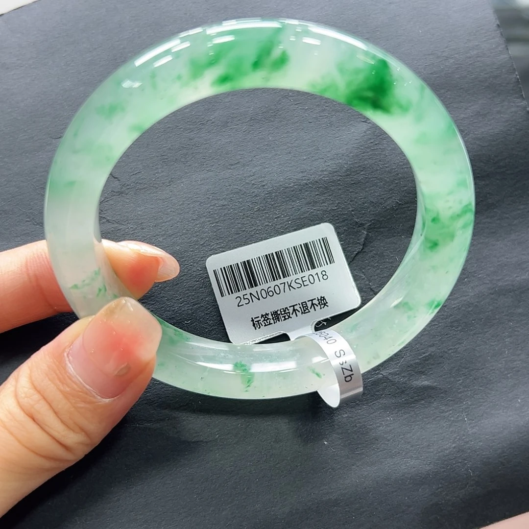 石英质玉手镯未镶嵌➕汤汤58