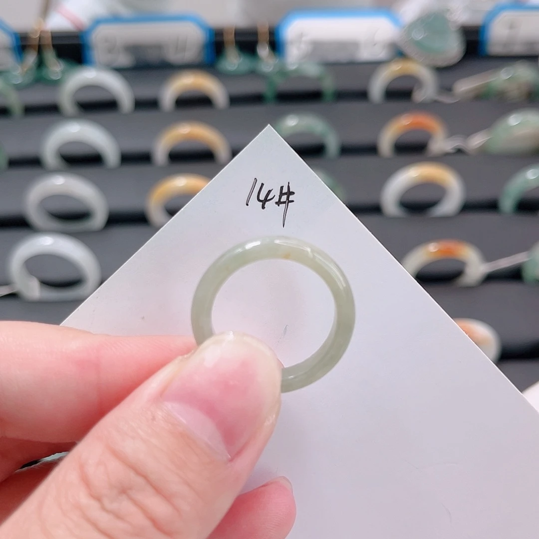 翡翠戒指未镶嵌戒指