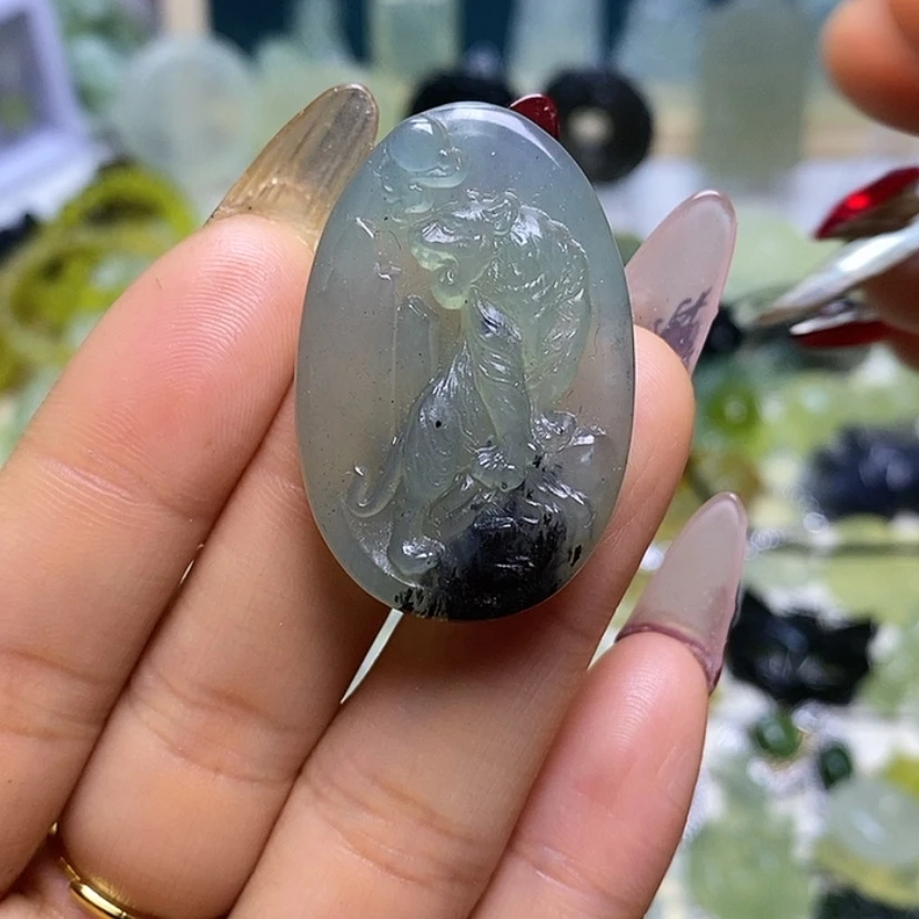 【闪购商品】蛇纹石玉颈饰未镶嵌