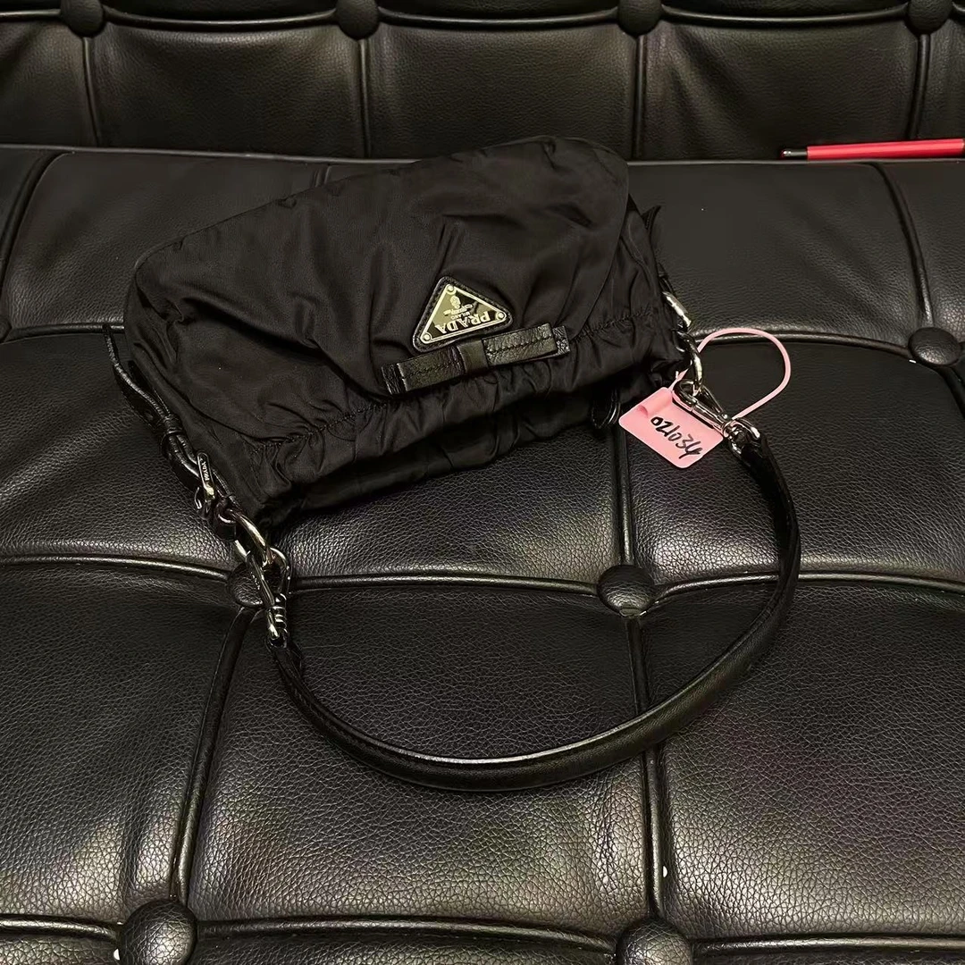 95新 Prada/普拉达 二弟/95新/2119/单肩包