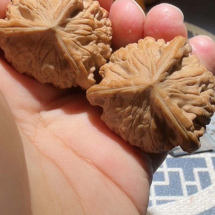 天***游把件五线菩提糖三角