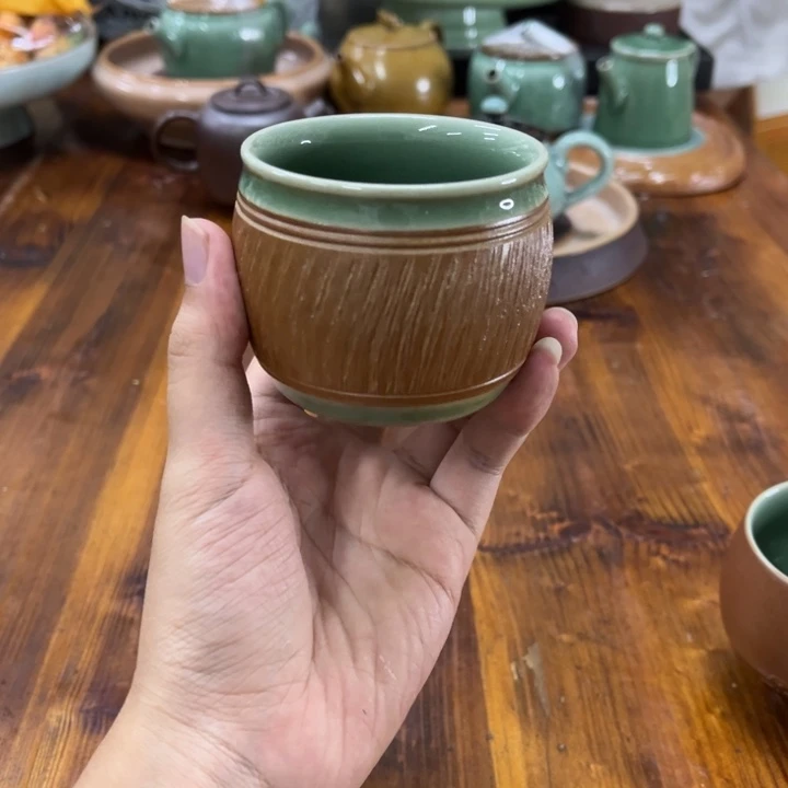 小仲龙泉青瓷9240