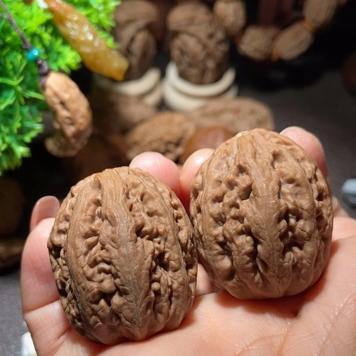 把件文玩核桃东北楸子小雪34