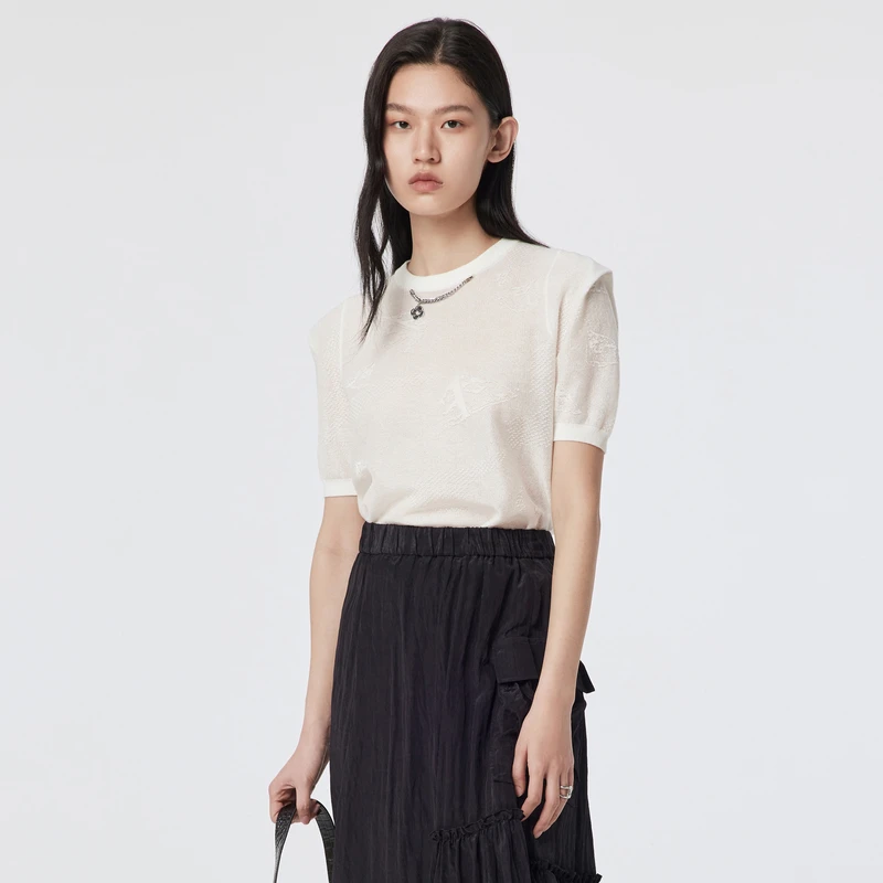 H.GENTEEL荷高提花微光泽欧根纱领口针织衫GCD24650749