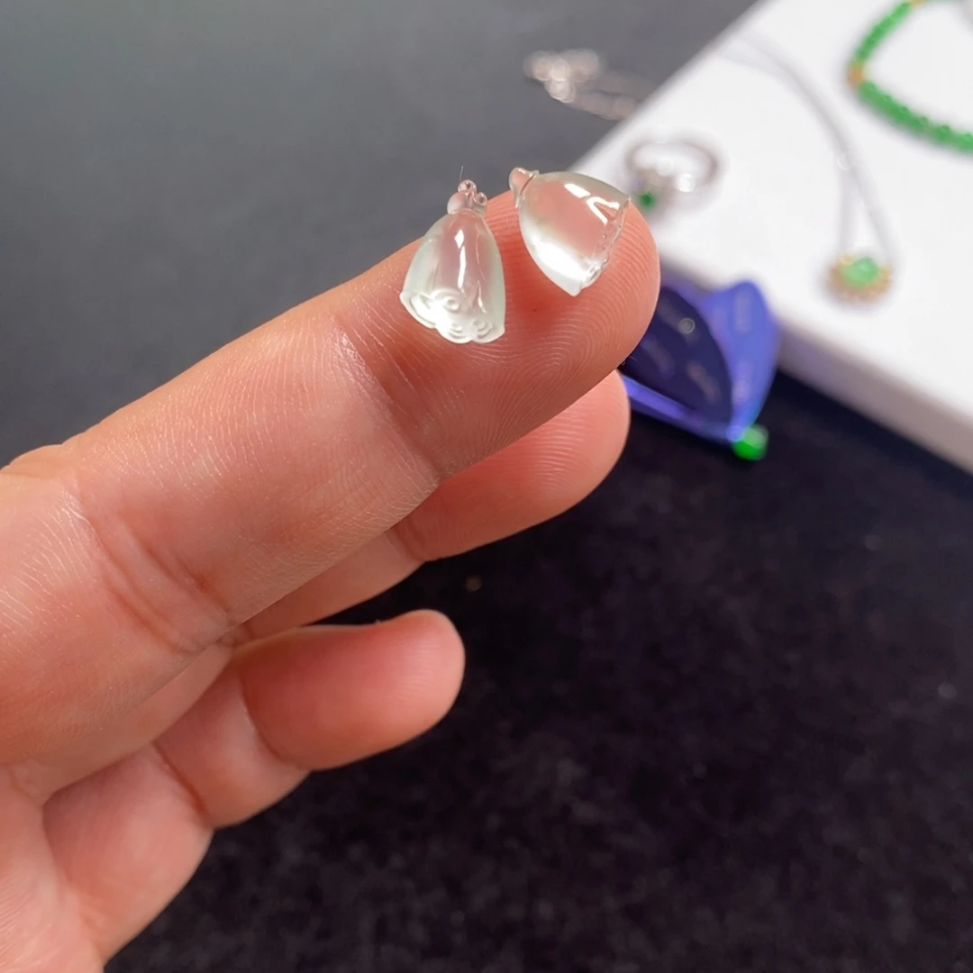 翡翠裸石高冰莲蓬