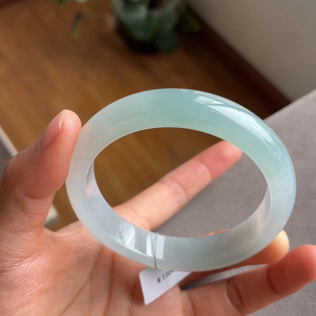 翡翠未镶嵌手镯半山水胶润