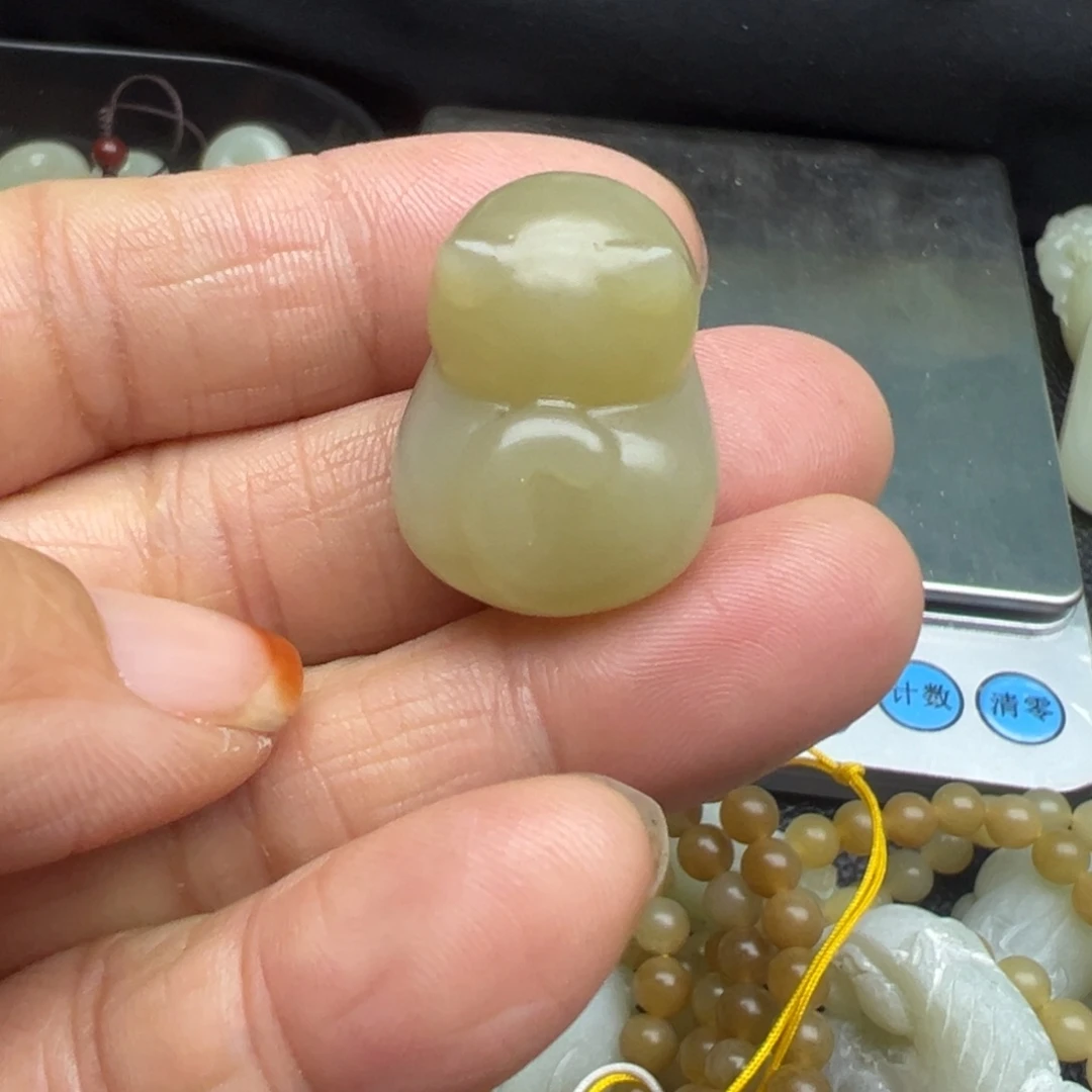 和田玉（糖玉）未镶嵌吊坠(不含链)