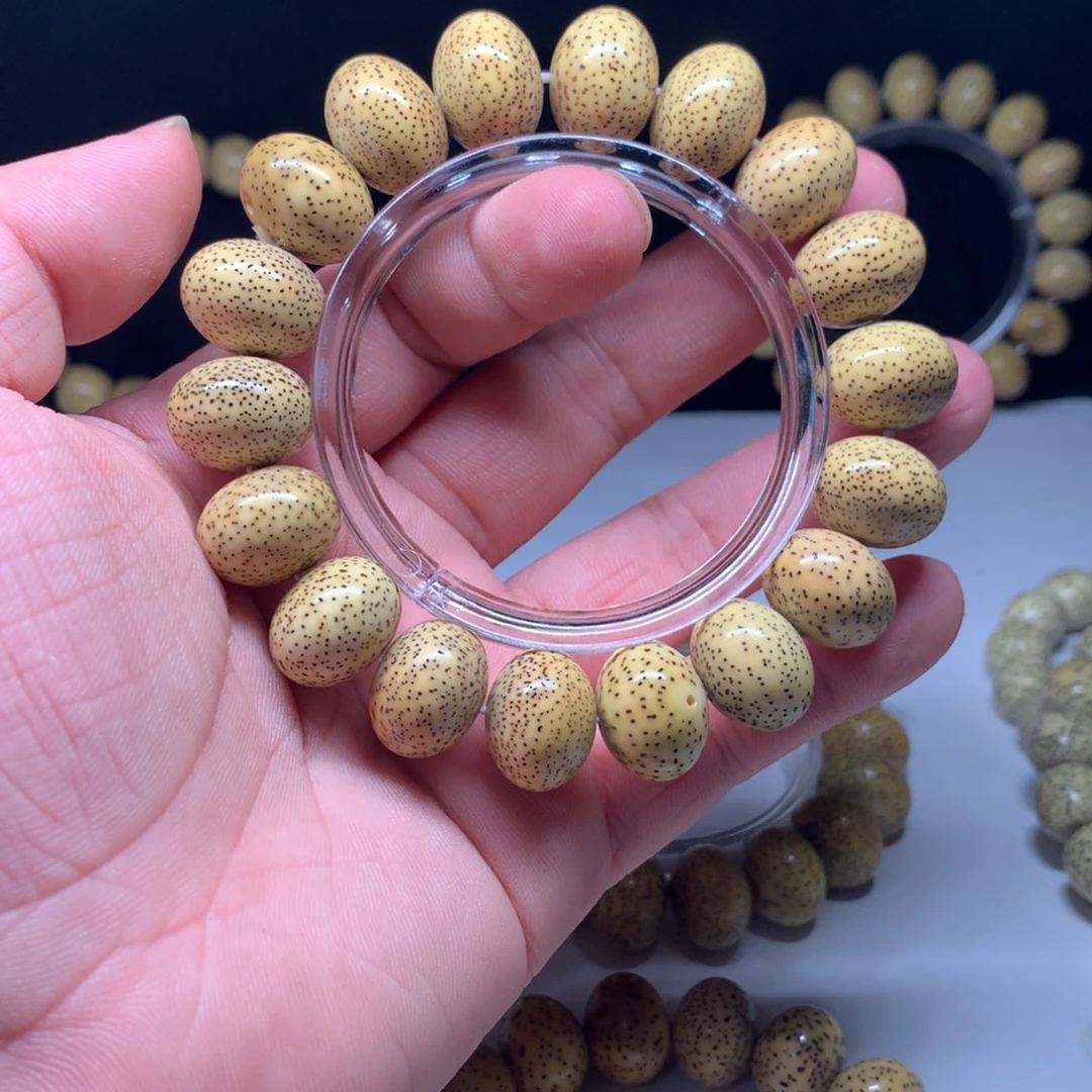 星月菩提吊坠孙*亮海南原生态1713尺寸