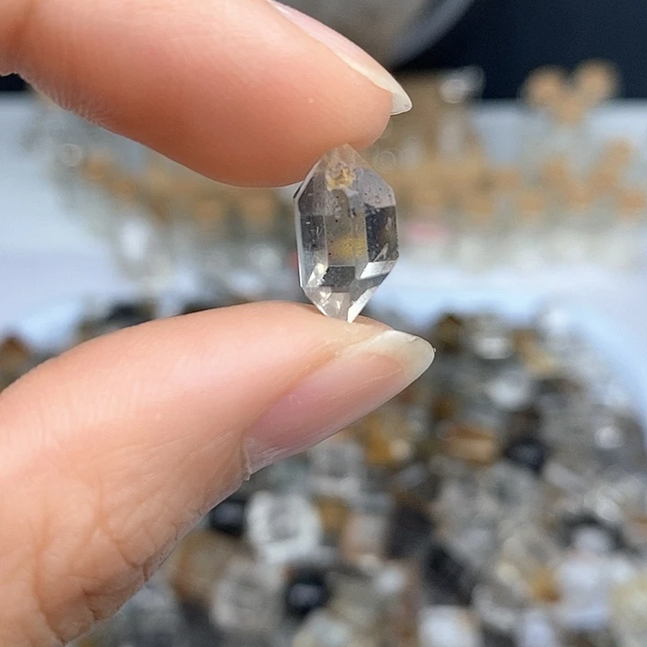 水晶颈饰未镶嵌14mm双尖