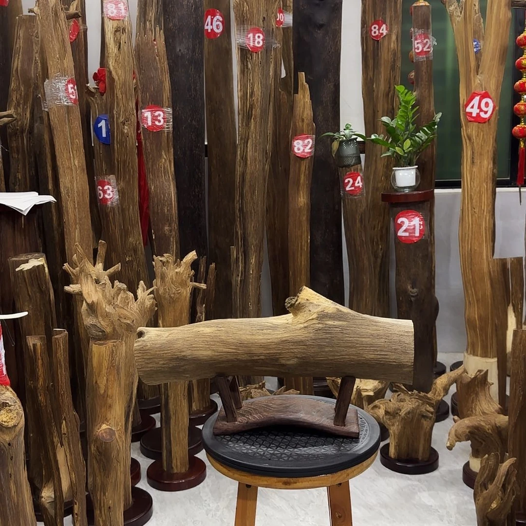 沉香摆件M****)沉香摆件